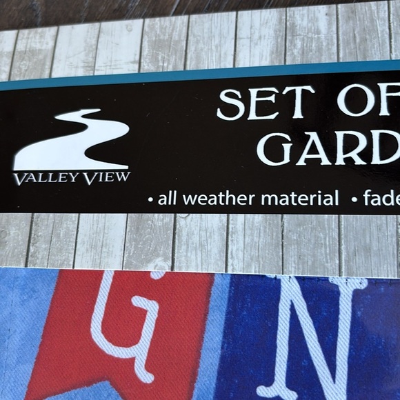 Valley View Garden Flags, 2 pack, Gnome of the Brave & puppies in flower basket - Picture 4 of 5